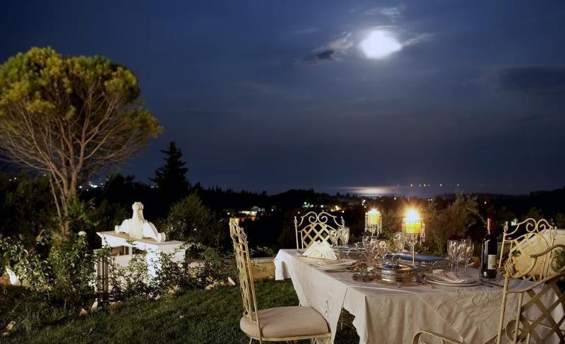 Castello Di Vista Hotell Ypsos Eksteriør bilde