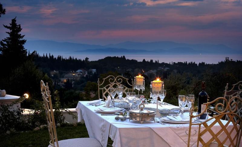 Castello Di Vista Hotell Ypsos Eksteriør bilde
